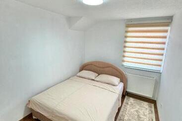 پانسیون Room Ejna 2