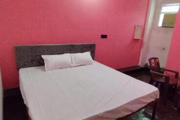 Пансион Flamingo Inn