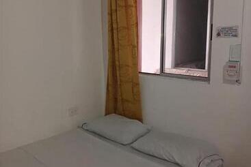 پانسیون Juva Hostel Coveñas