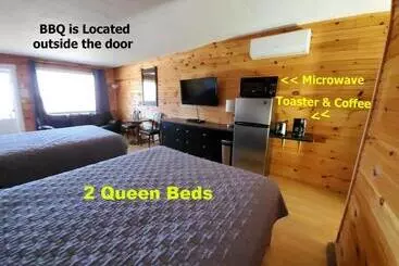 Boardwalk Motel