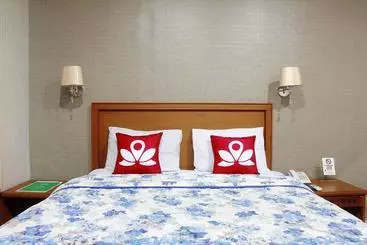 호텔 Zen Rooms Sawojajar