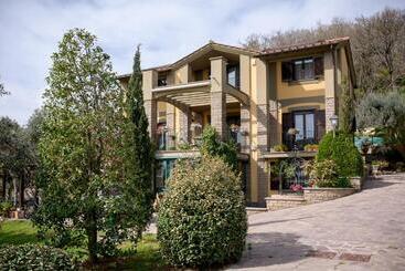 Nocleg ze śniadaniem Villa Rossella