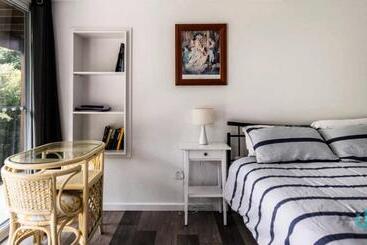 بنسيون Caves Cottage Guest Suite