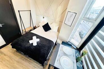 פנסיון London City Center Studio, High Standard