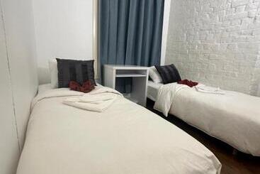 Pension The Station Central Apartments