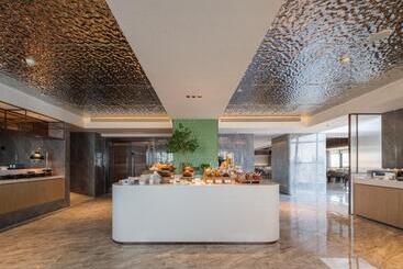 Atour Hotel Zhengzhou Erqi Plaza David City