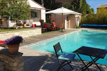 مبيت وإفطار Chambre Privée Indépendante Dans Le Luberon