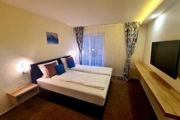 پانسیون Beconia Riverside