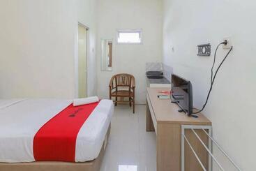 Hotel Oyo 91292 Pondok Inap Shofwa 1