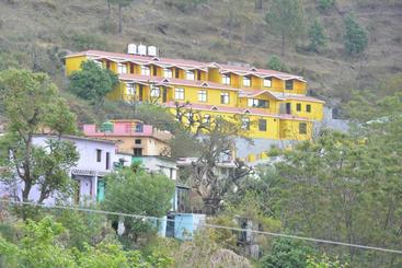 The Rock Heaven Resort, Lansdowne