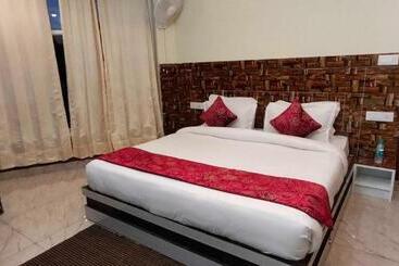 בית מלון כפרי O Srishti Nikunj