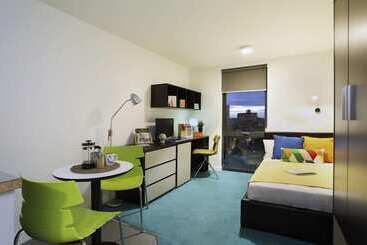 הוסטל The Paramount