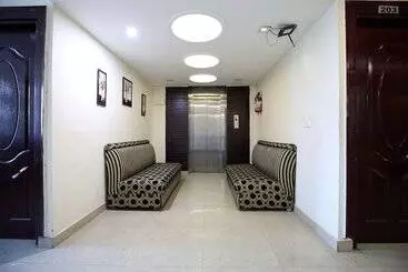 ホテル Oyo Rooms Near Pimms