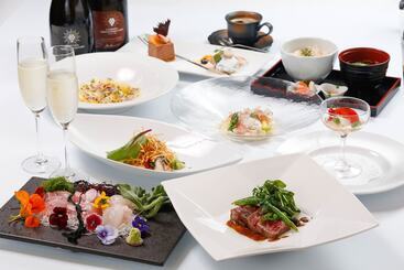 료칸 源泉掛け流しの宿albergo湯楽