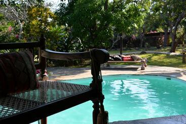 آپارتمان‌های توریست‌ها Simba Wa Kale