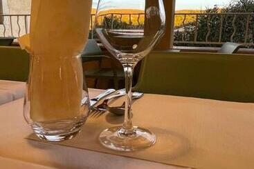 בית מלון כפרי Berneron