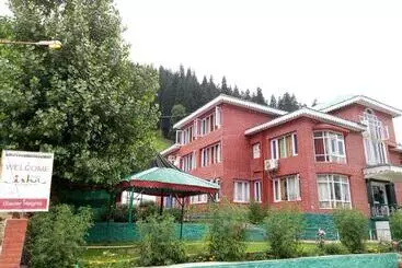 Hotel Glacier Heights
