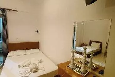 Huoneistohotelli Helios In Olympus House Vacation Studios