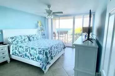 Huoneistohotelli 402 On Hutchinson Island