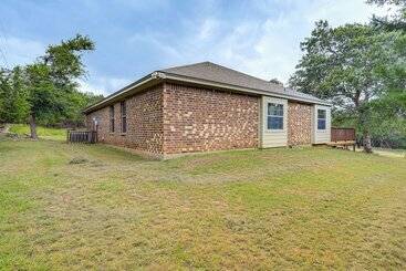 Hus på landet 1 Mi To Stillhouse Hollow Lake: Texas Family Home