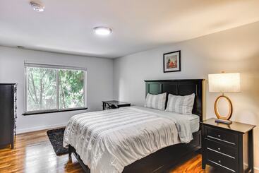 Kır Evi Lakefront Gig Harbor Home W/ Deck & Views