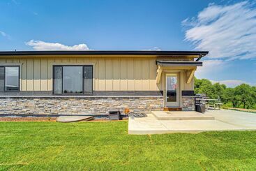 Landhus Noco Johnstown Lake Retreat W/ Shared Dock!