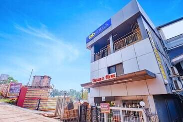 Fabhotel Silver Leef & Resort