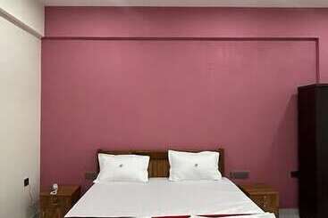 Hotel Green View Suites