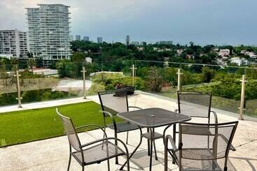 هتل Latitud Providencia