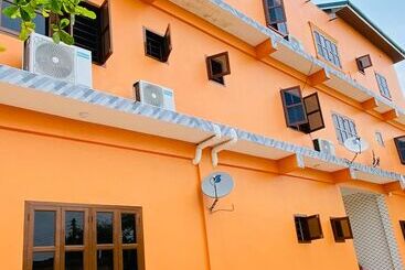 Hotel Akpe Cultural Center And