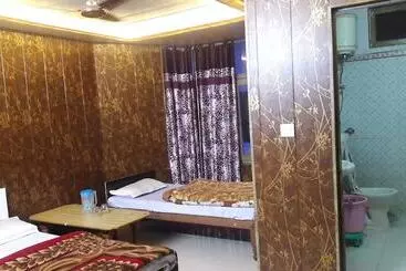 ホテル Kamet Joshimath