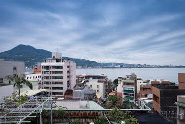 Taipei Travelers International Hostel