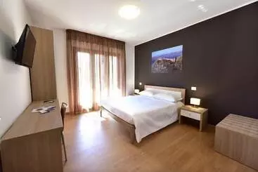 تختخواب و صبحانه Trip Room & Breakfast