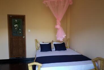 Nocleg ze śniadaniem Wanawadula Hotel And Restaurant