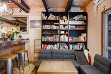 Imaya Hostel Kyoto & Coffee