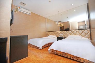 Hotel Qingmu Dayang Plaza