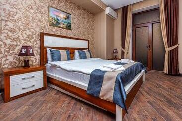 Manor Luxury Hotel Baku