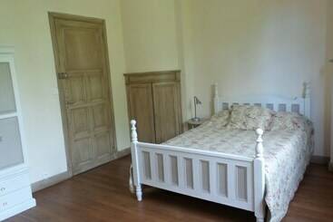 مبيت وإفطار Palazzo Fiorio Chambres D Hôtes Limoux