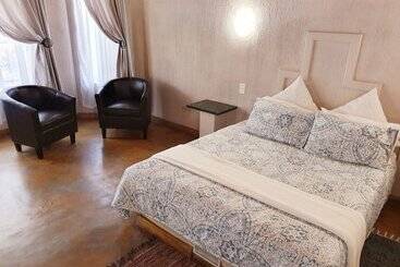 Bed & Breakfast Shingalana Guest Lodge