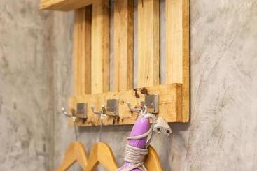 هاستل Samed Big Whale