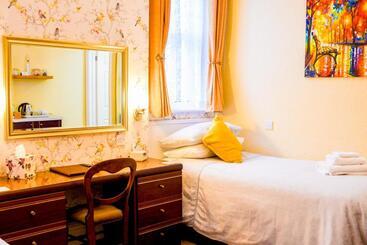 Bed and Breakfast Grange Bank House