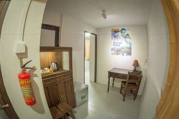 Shwe Yo Vintage Hostel