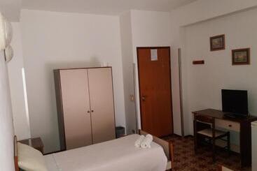 هتل Albergo Europa
