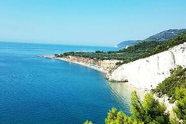 צימר Diomede Rooms   Manfredi Homes&villas