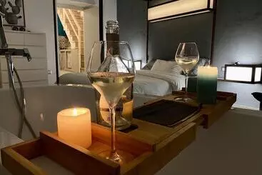 ベッドアンドブレックファースト Diomede Rooms   Manfredi Homes&villas