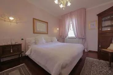 Aamiaismajoitus (B&B) Residenza Ambrogi