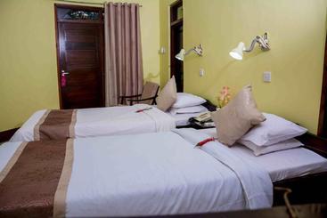 בית מלון כפרי Keys