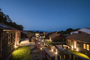 אתר נופש Aldeia Das Adegas