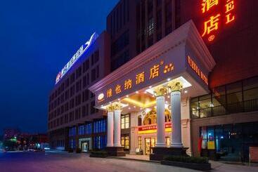 Vienna Hotel Shanwei Lufeng Jieshi Bus Station