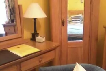 Aamiaismajoitus (B&B) The Spindle Guest Rooms